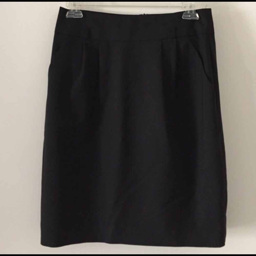 TRINA TURK Black Pencil skit size 2